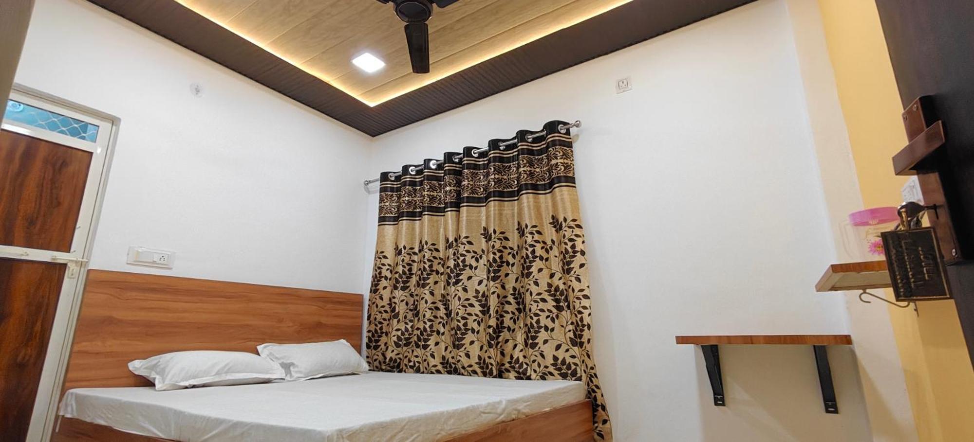 Hotel Mashaal- A Light Lit By Vidhata Jhānsi 외부 사진